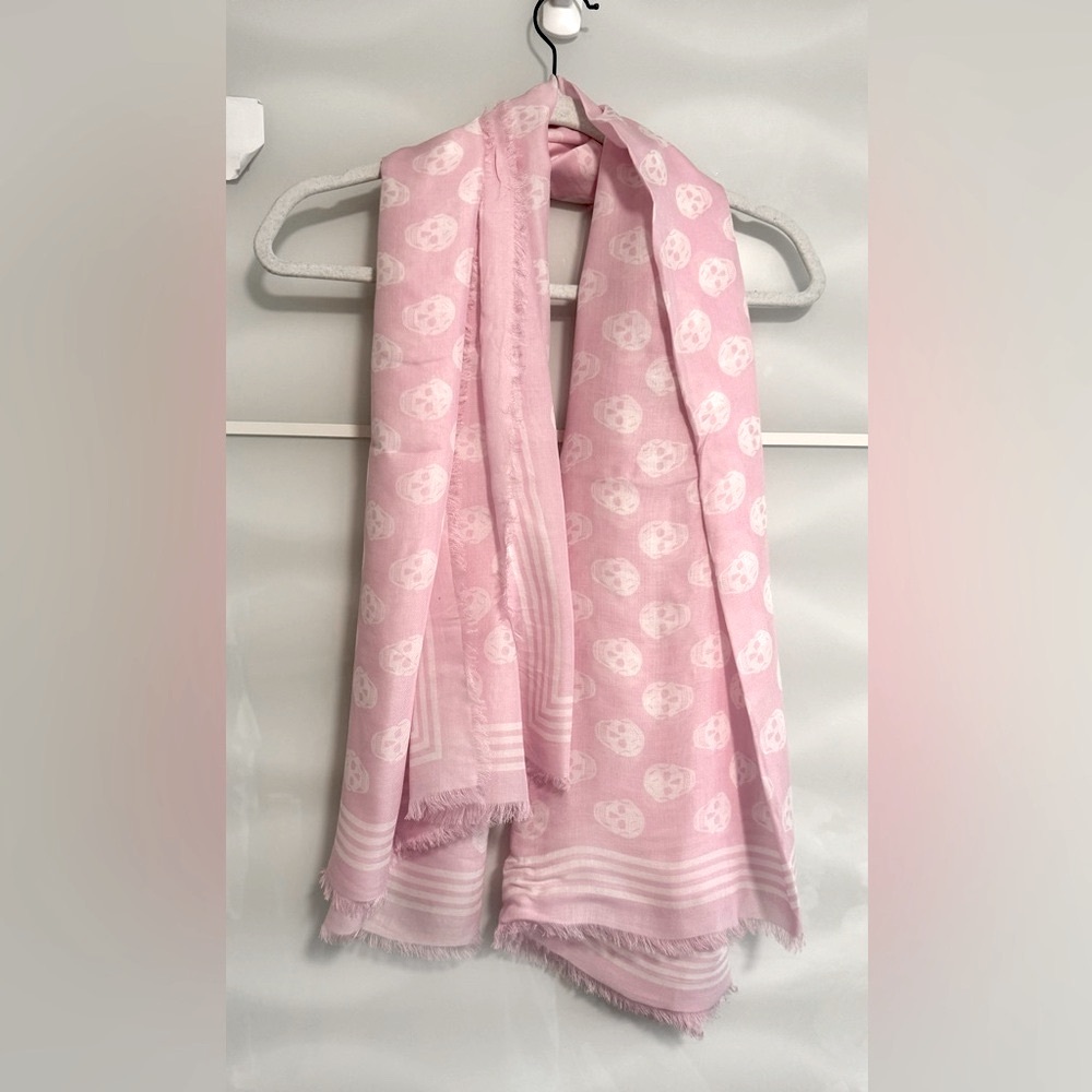 NWOT Alexander McQueen pink skull scarf 100% modal sheer shawl - Picture 2 of 8